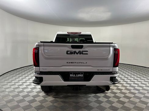 Used 2024 GMC Sierra 2500 Denali Ultimate image 8