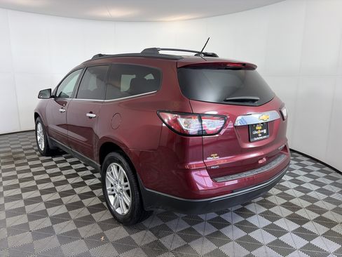 Used 2015 Chevrolet Traverse LT w/ Style and Technology Package image 8