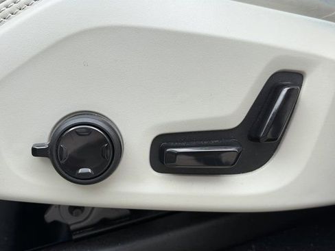 Used 2022 Volvo XC90 T6 Inscription w/ Advanced Package image 17