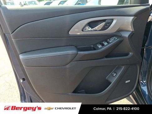 Certified 2023 Chevrolet Traverse LT w/ LT Premium Package AWD/4WD image 17