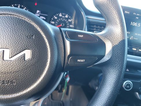 Used 2023 Kia Rio LX image 28