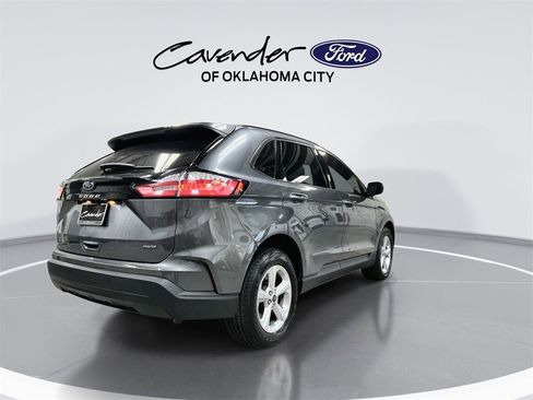 Used 2022 Ford Edge SE w/ Cargo Accessory Package image 8