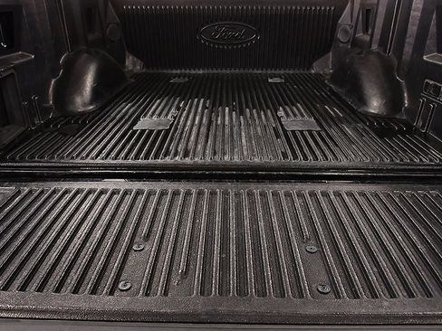 Used 2022 Ford F150 XLT w/ Equipment Group 302A High image 12