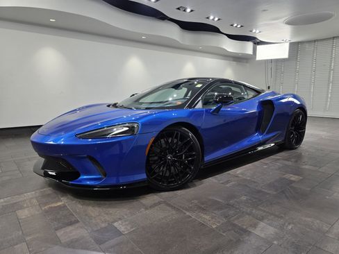 Used 2023 McLaren GT RWD image 1