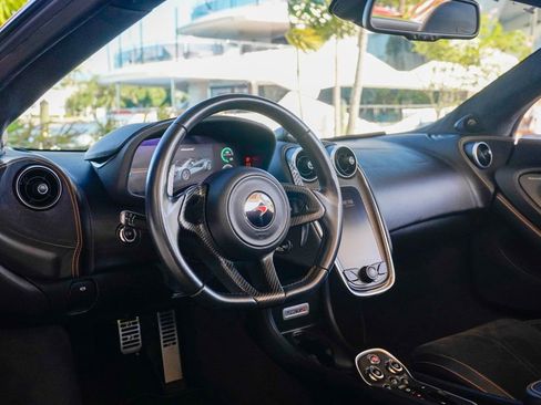 Used 2018 McLaren 570S Spider image 52