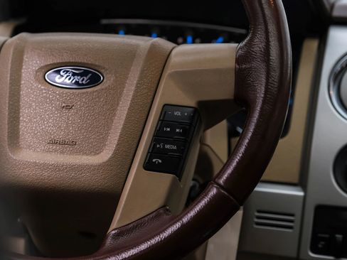 Used 2013 Ford F150 King Ranch w/ King Ranch Luxury Pkg image 19