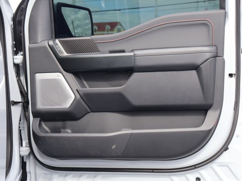 Used 2025 Ford F150 Raptor image 37