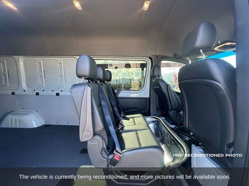 Used 2021 Mercedes-Benz Sprinter 2500 image 13