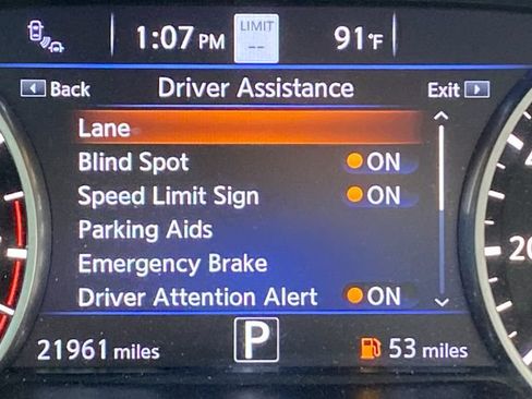 Used 2021 Nissan Maxima 3.5 SV w/ Floor Mat Group FWD image 17