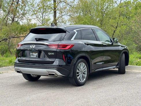 Used 2023 INFINITI QX50 Luxe AWD/4WD image 6