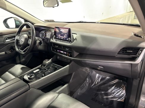 Certified 2023 Nissan Rogue SV w/ SV Premium B Package AWD/4WD image 6
