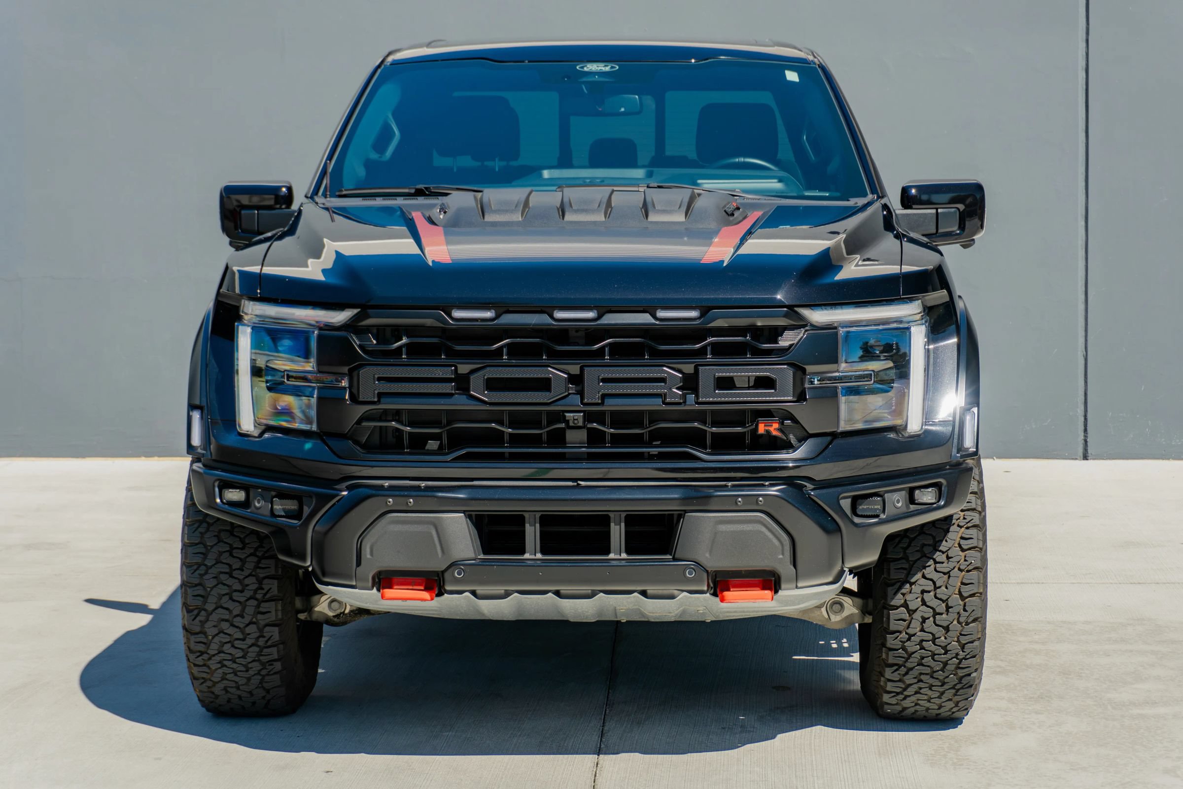 Used 2025 Ford F150 Raptor w/ Equipment Group 803A Raptor R AWD/4WD image 4