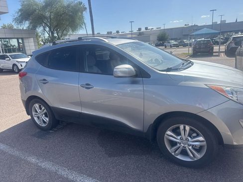 Used 2013 Hyundai Tucson GLS AWD/4WD image 8