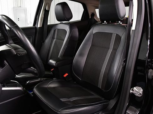 Used 2020 Ford EcoSport SES image 27