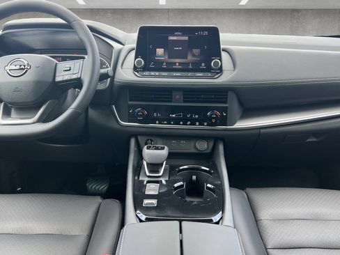 New 2026 Nissan Rogue Dark Armor FWD image 4