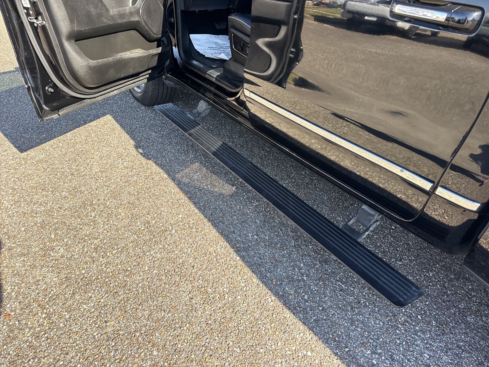 Used 2022 RAM 1500 Limited AWD/4WD image 11