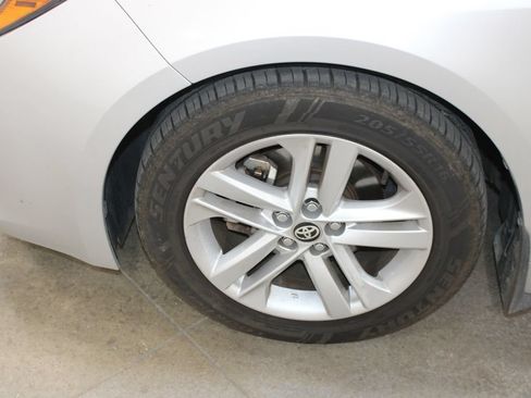 Used 2019 Toyota Corolla SE FWD image 33