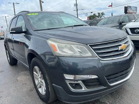 Used 2013 Chevrolet Traverse LT FWD image 4