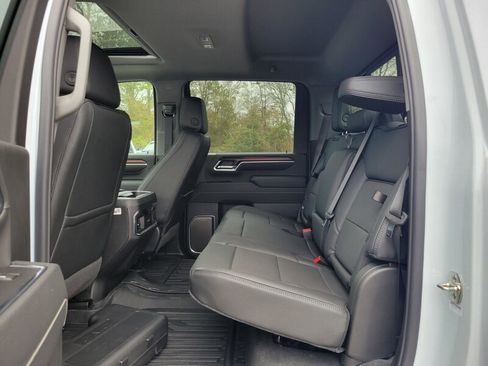 New 2026 GMC Sierra 3500 Denali w/ Denali Reserve Package image 32