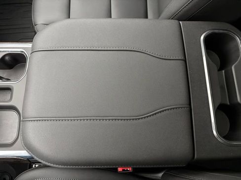 New 2026 GMC Sierra 1500 Elevation w/ Elevation Premium Package image 29