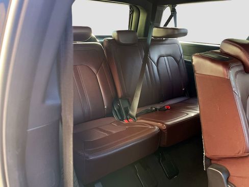 Used 2023 Ford Expedition Max Limited image 29