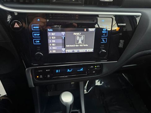 Used 2017 Toyota Corolla LE w/ Carpet Mat Package (TMS) image 11