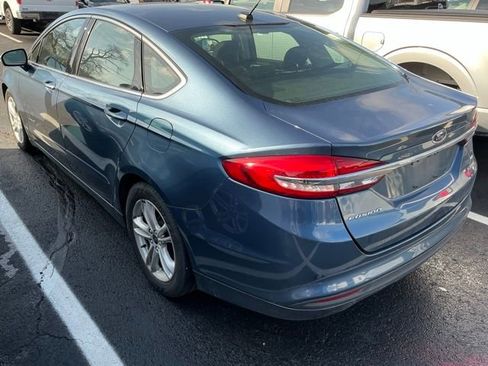 Used 2018 Ford Fusion SE w/ Equipment Group 602A image 8