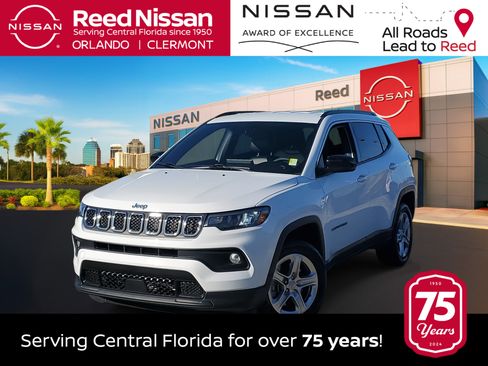 Used 2023 Jeep Compass Latitude image 1