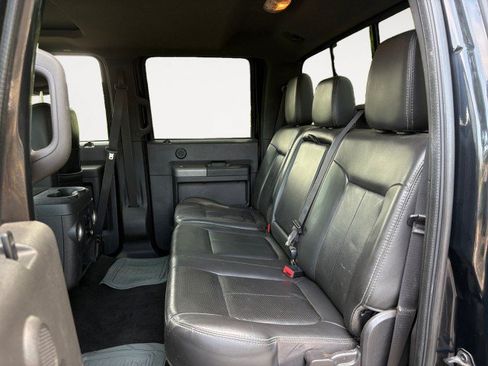 Used 2011 Ford F250 Lariat w/ Lariat Ultimate Pkg AWD/4WD image 8