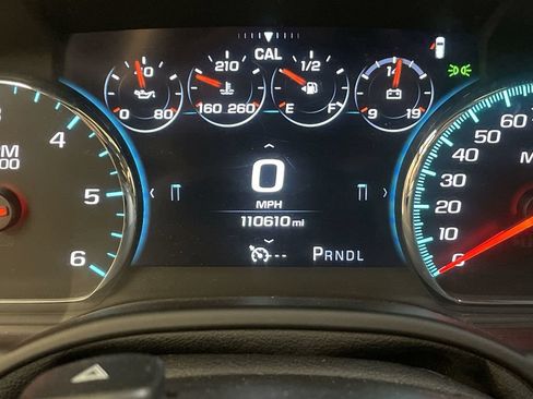 Used 2017 Chevrolet Tahoe LT w/ Luxury Package AWD/4WD image 6