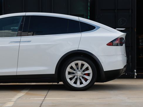 Used 2018 Tesla Model X P100D AWD/4WD image 31