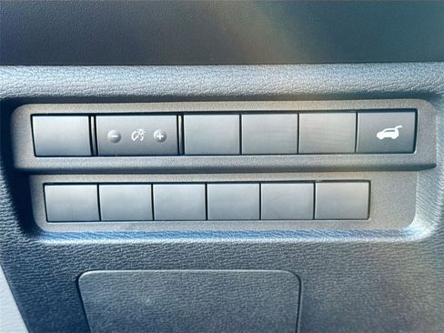New 2025 Mitsubishi Outlander SE AWD/4WD image 10