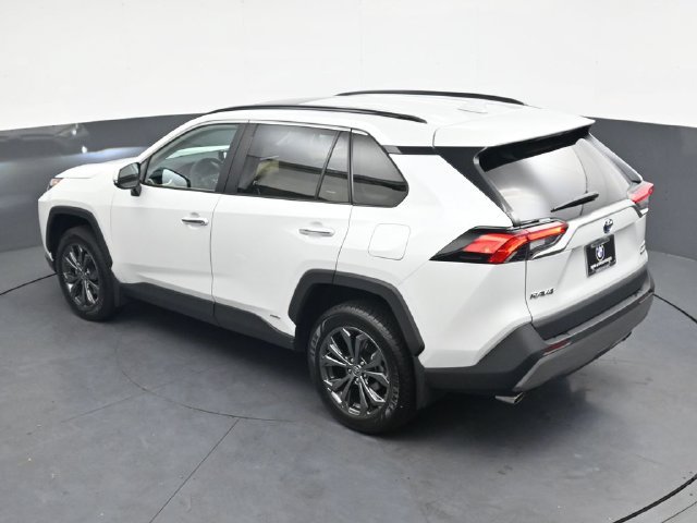 Used 2024 Toyota RAV4 Limited AWD/4WD image 27