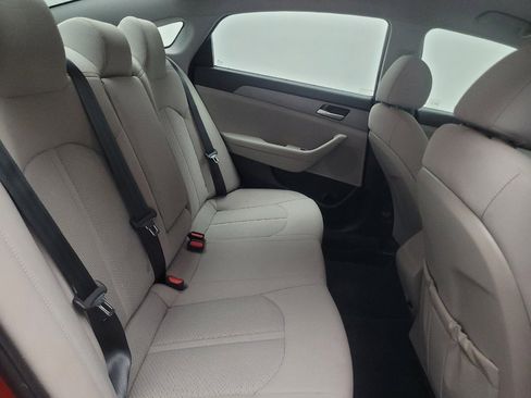 Used 2018 Hyundai Sonata SE FWD image 19