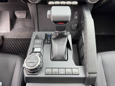 New 2025 Toyota Tacoma TRD Off-Road image 25