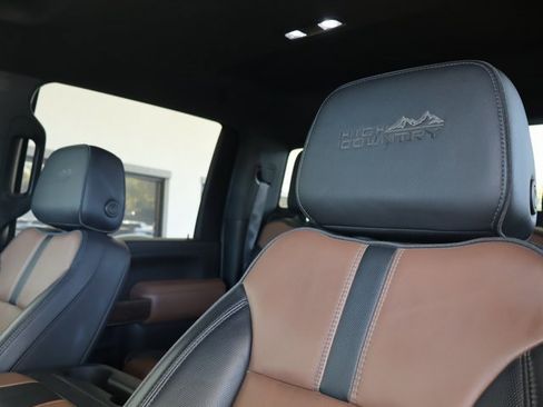 Used 2022 Chevrolet Silverado 2500 High Country image 16