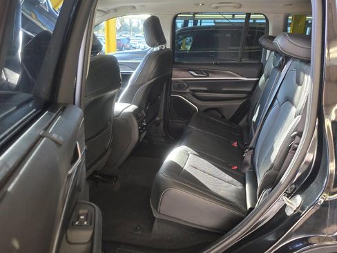 Used 2023 Jeep Grand Cherokee 4WD 4xe w/ Luxury Tech Group II image 10