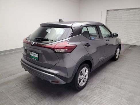 Used 2021 Nissan Kicks S FWD image 9