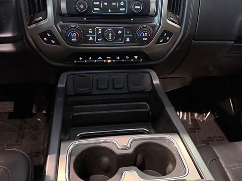 Used 2018 GMC Sierra 2500 Denali w/ Duramax Plus Package AWD/4WD image 40