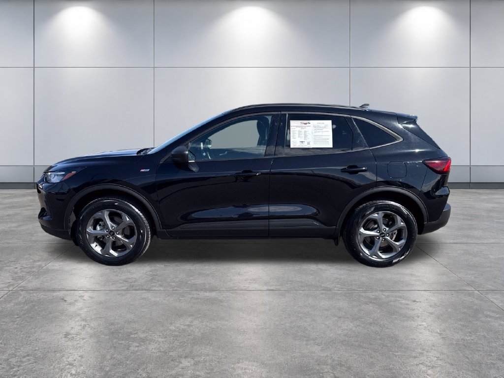 Used 2025 Ford Escape ST-Line AWD/4WD image 2