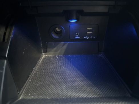 Used 2019 Subaru Outback 2.5i Premium image 15