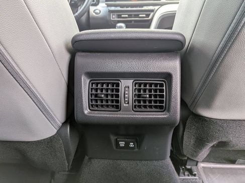 Used 2025 Toyota Camry SE FWD image 22