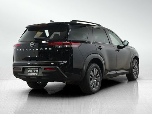 Used 2025 Nissan Pathfinder SV AWD/4WD image 5