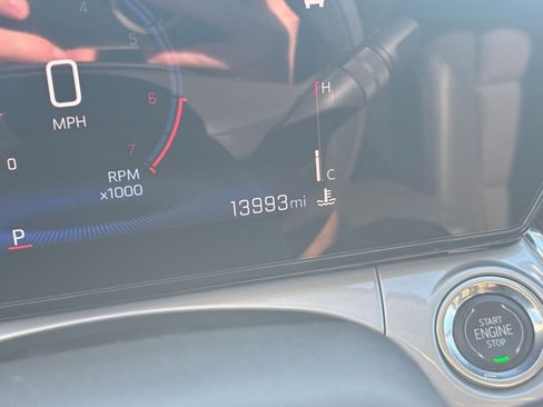 Used 2025 Chevrolet Trax LT image 38