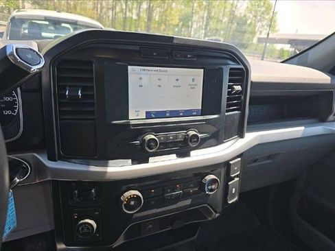 Used 2022 Ford F150 XL w/ Equipment Group 101A High AWD/4WD image 8