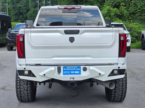 Used 2024 GMC Sierra 2500 Denali Ultimate w/ Max Trailering Package AWD/4WD image 6