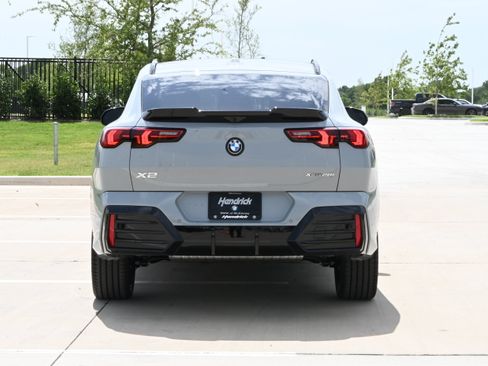 New 2026 BMW X2 xDrive28i w/ Technology Package AWD/4WD image 7