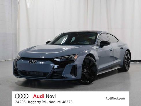 Used 2022 Audi e-tron GT Prestige AWD/4WD image 1
