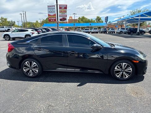 Used 2017 Honda Civic EX-T image 3