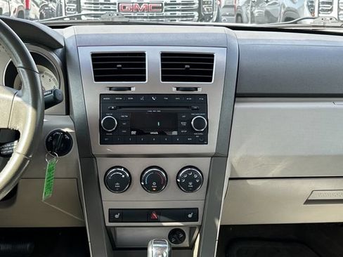 Used 2009 Dodge Avenger R/T FWD image 22